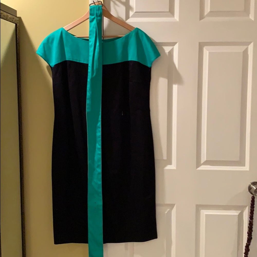 Dress with belt